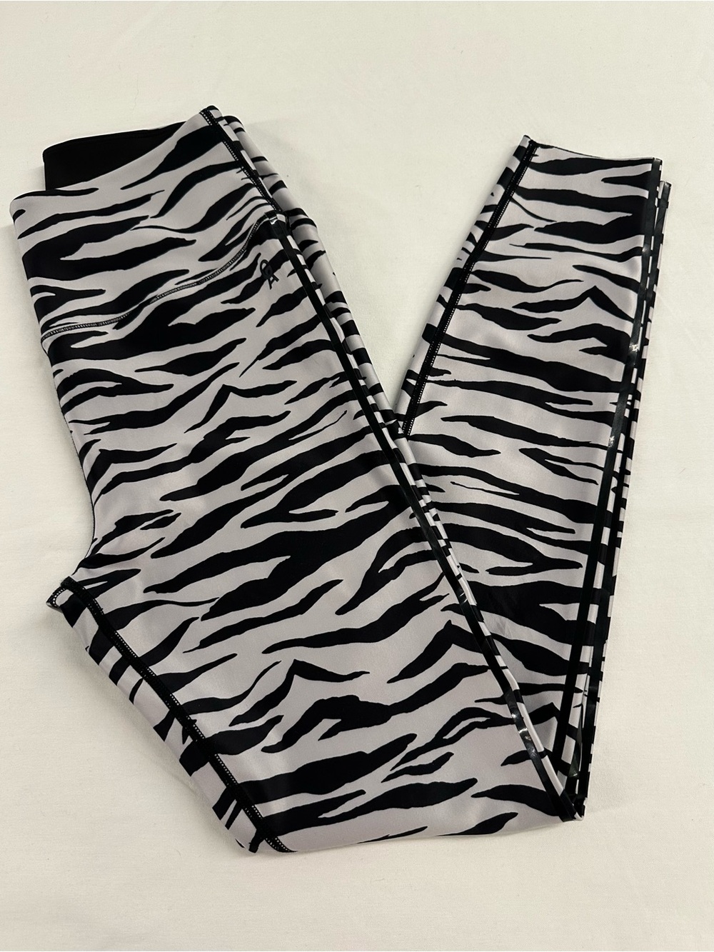 Good American Black/Grey Zebra High-Rise Leggings Silver Stripe Activewear 3 / L